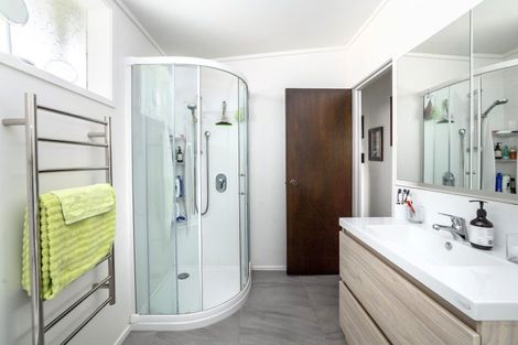 Photo of property in 75 Underhill Road, Featherston, 5710