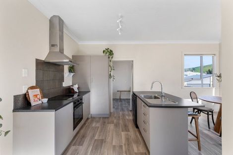 Photo of property in 1 Prospect Avenue, Tirau, 3410