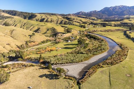 Photo of property in 318 Putara Road, Eketahuna, 4994