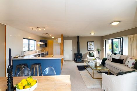 Photo of property in 12 Cormack Place, Greenmeadows, Napier, 4112