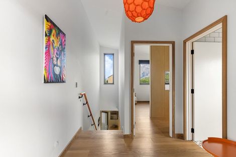 Photo of property in 6 Soudley Court, Jacks Point, Queenstown, 9371