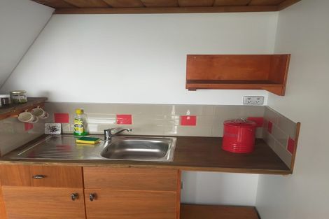 Photo of property in 26 Porterfield Street, Macandrew Bay, Dunedin, 9014