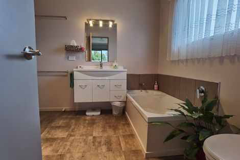 Photo of property in 22 Tramway Street, Ross, 7812