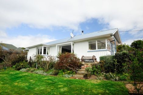 Photo of property in 15 Te Ra Crescent, Diamond Harbour, 8972