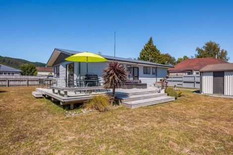 Photo of property in 21 William Booth Grove, Trentham, Upper Hutt, 5018