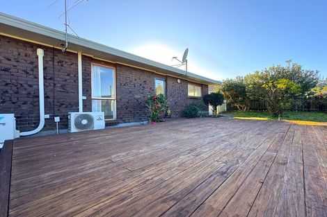 Photo of property in 1/10 Benygloe Place, Highland Park, Auckland, 2010