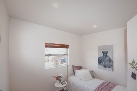 Photo of property in 44 Erlestoke Crescent, Churton Park, Wellington, 6037