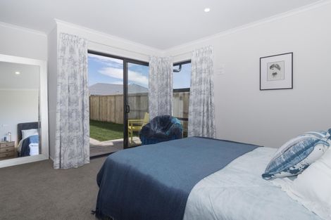 Photo of property in 122 Puhirake Crescent, Pyes Pa, Tauranga, 3112