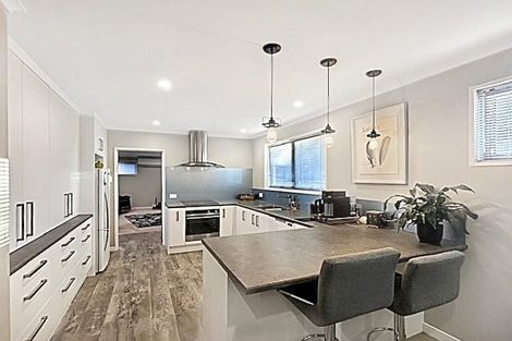 Photo of property in 19 Pirinoa Street, Feilding, 4702