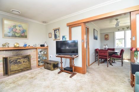 Photo of property in 10-12 Mckenzie Terrace, Carterton, 5713