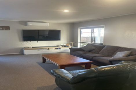Photo of property in 36 Penion Drive, Flat Bush, Auckland, 2023