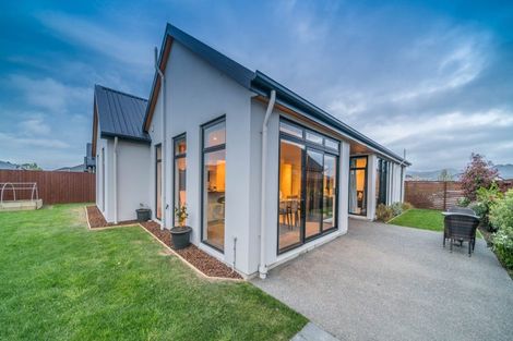 Photo of property in 21 Meyer Crescent, Halswell, Christchurch, 8025