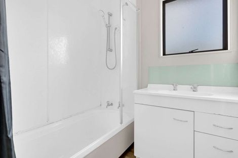 Photo of property in 2/14 John Laughton Place, Whakatane, 3120