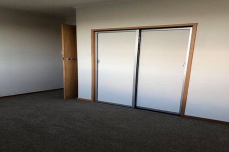 Photo of property in 2/87 Mallard Drive, Selwyn Heights, Rotorua, 3015