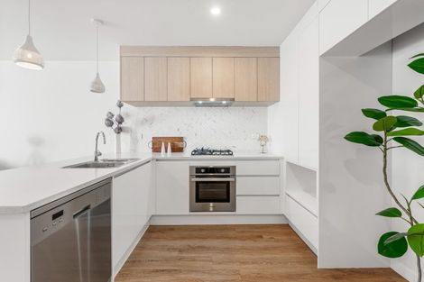 Photo of property in 117 Tarapuka Road, Westgate, Auckland, 0814
