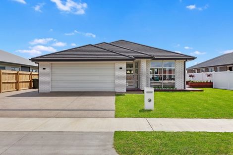 Photo of property in 13 Kakariki Drive, Coastlands, Whakatane, 3120