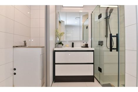 Photo of property in 206/252 Centreway Road, Orewa, 0931