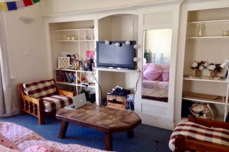 Photo of property in 21a Clifton Terrace, Kelburn, Wellington, 6012