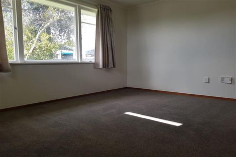 Photo of property in 18 Sabulite Road, Kelston, Auckland, 0602
