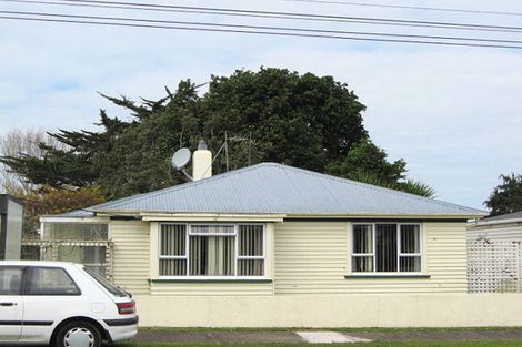 Photo of property in 187 Seaview Road, Westown, New Plymouth, 4310