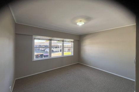 Photo of property in 6/8 Winspear Place, Manukau, Auckland, 2025