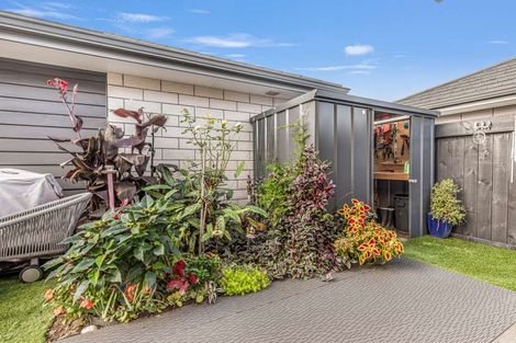 Photo of property in 5 Lance Way, Papamoa, 3118