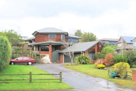 Photo of property in 21 Aloma Way, Glenview, Hamilton, 3206