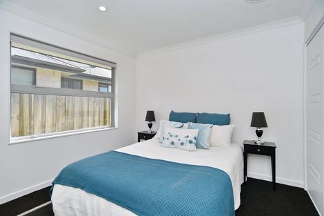 Photo of property in 7 Reeves Road, Rangiora, 7400