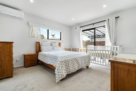 Photo of property in 14 Earlywood Road, Takanini, 2110