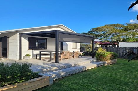 Photo of property in 158 Bruce Mclaren Road, Henderson, Auckland, 0612