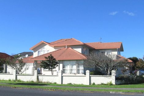 Photo of property in 72 Meadowland Drive, Somerville, Auckland, 2014