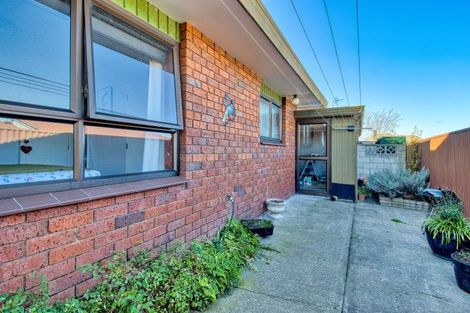 Photo of property in 2/14 Avondale Road, Taradale, Napier, 4112