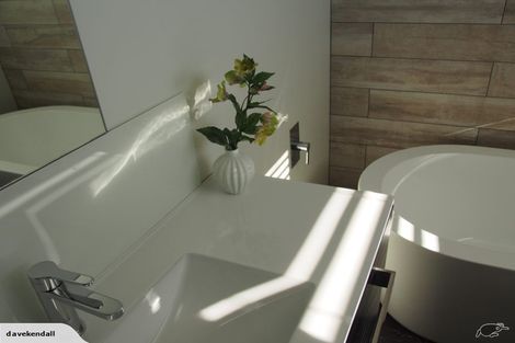 Photo of property in 52 Mount Linton Avenue, Wanaka, 9305