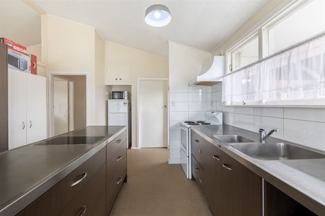 Photo of property in 80 Russley Road, Russley, Christchurch, 8042