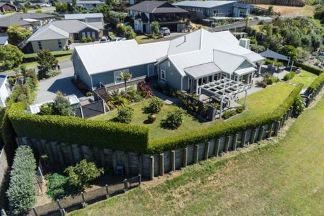 Photo of property in 15 Lynley Park Drive, Omokoroa, 3114