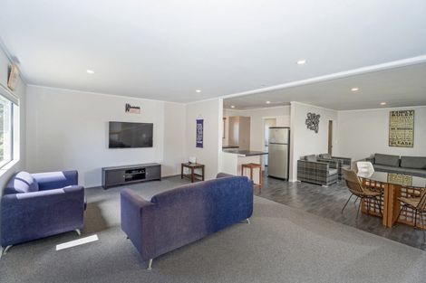 Photo of property in 104 Sands Crescent, Matarangi, Whitianga, 3592