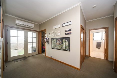 Photo of property in 97 Botanical Road, Takaro, Palmerston North, 4412