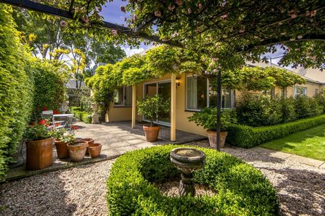 Photo of property in 2/89 Merivale Lane, Merivale, Christchurch, 8014