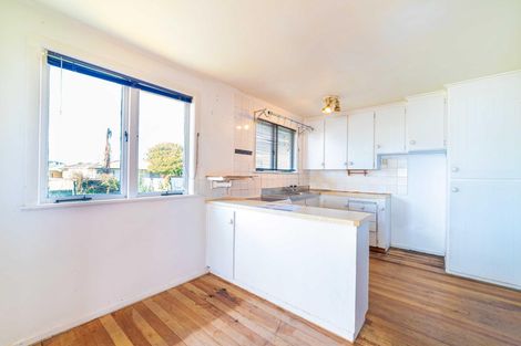 Photo of property in 124 Gloucester Road, Manurewa, Auckland, 2102