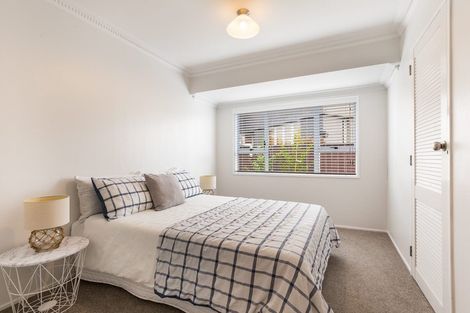 Photo of property in 82 Shakespeare Street, Leamington, Cambridge, 3432