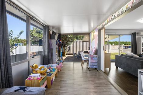 Photo of property in 402 Main North Road, Bay View, Napier, 4104