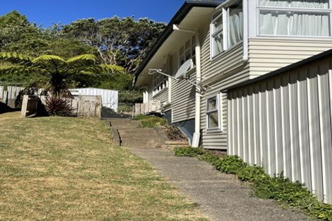 Photo of property in 12 Greer Crescent, Tawa, Wellington, 5028