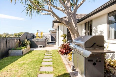 Photo of property in 12 Carrington Drive, Papamoa Beach, Papamoa, 3118