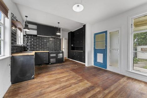 Photo of property in 4 Nathan Place, West End, Palmerston North, 4412