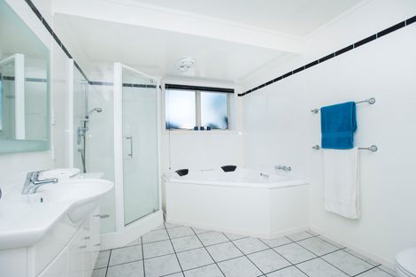 Photo of property in 17 Russell Street, Whataupoko, Gisborne, 4010