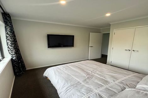 Photo of property in 5 Wautaiti Drive, Riverhead, 0820