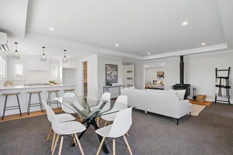 Photo of property in 18 Silver Peaks Drive, West Melton, 7618