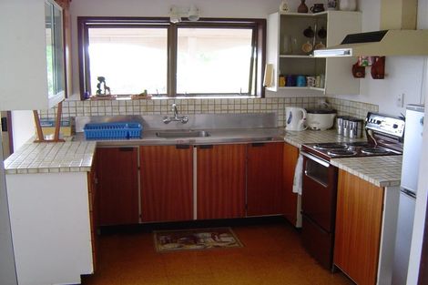 Photo of property in 11b Kiwi Esplanade, Mangere Bridge, Auckland, 2022