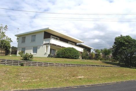 Photo of property in 1/1 Willis Street, Torbay, Auckland, 0630