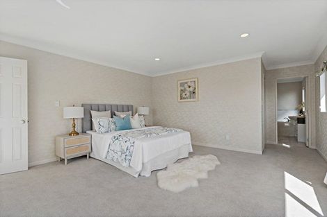 Photo of property in 15 Tumbridge Place, Somerville, Auckland, 2014